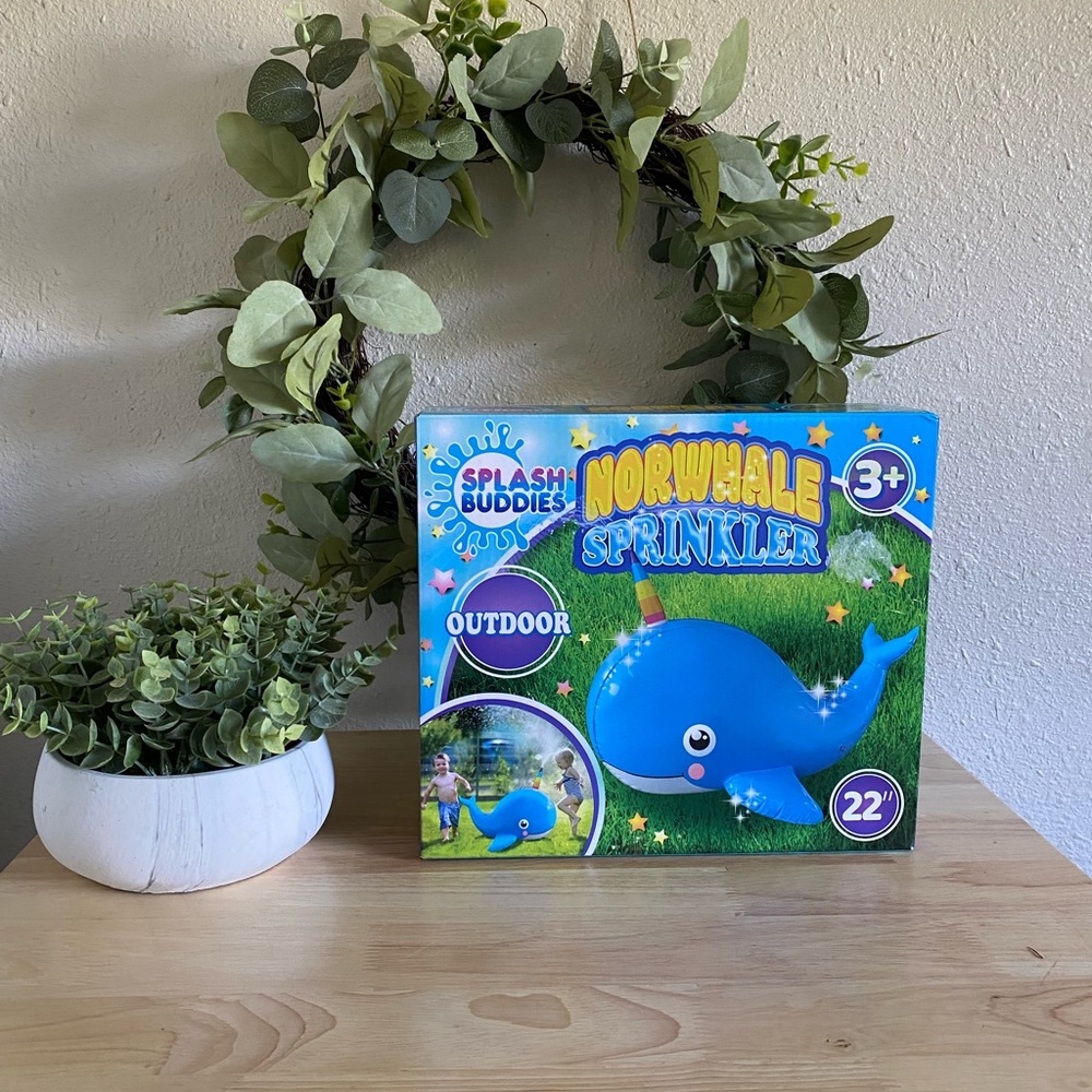 New Splash buddies norwhale sprinkler 22 inches